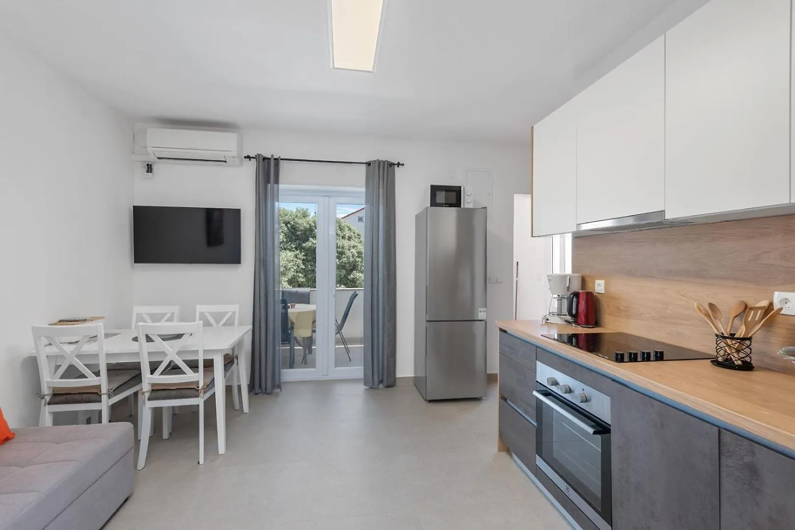 Apartments By The Sea Mandre, Pag - 6418 Kolan