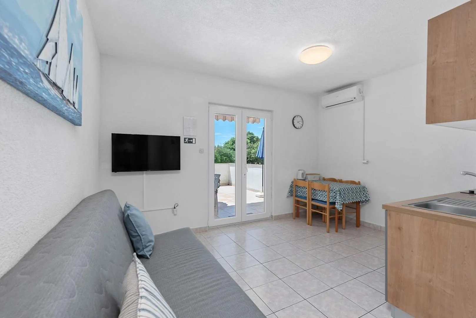 Apartments By The Sea Mandre, Pag - 6418 Kolan