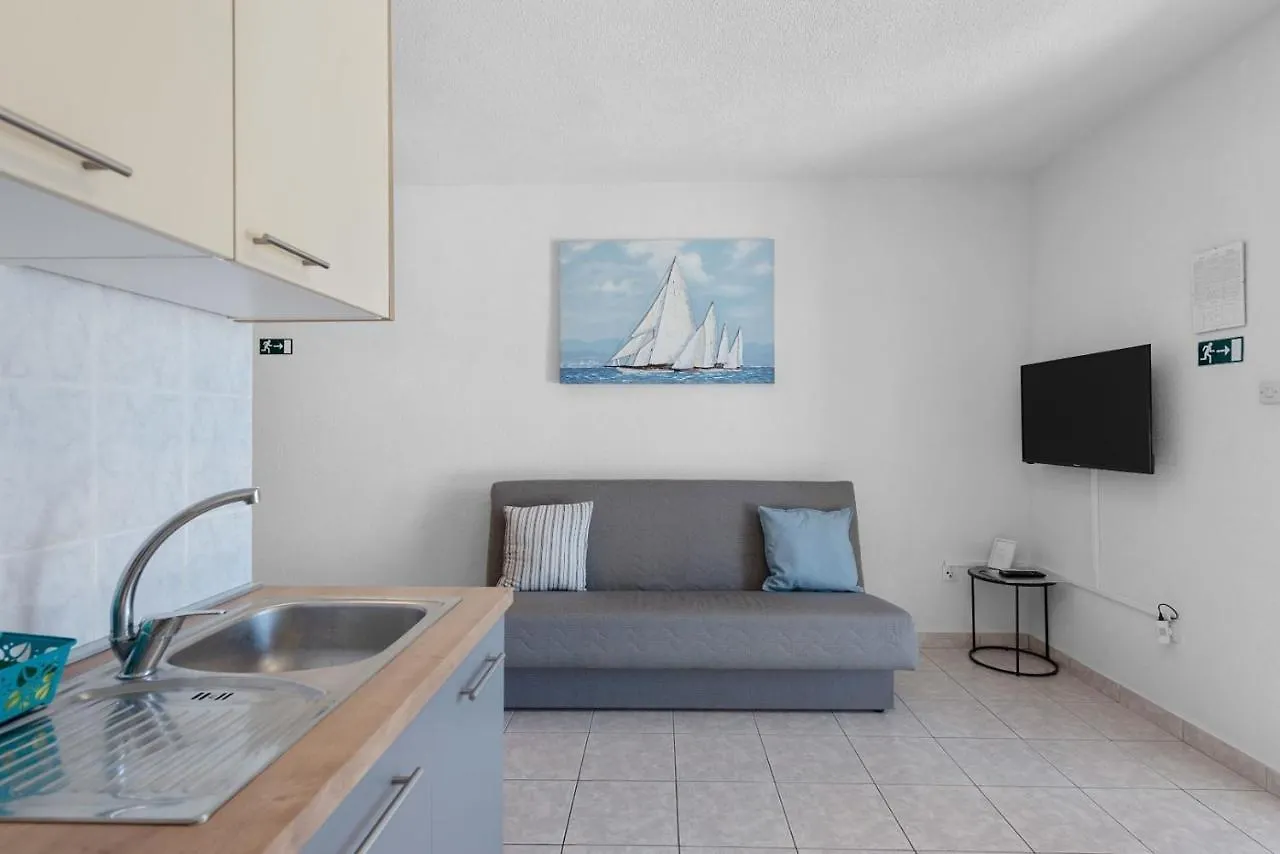 Apartments By The Sea Mandre, Pag - 6418 Kolan Croatia