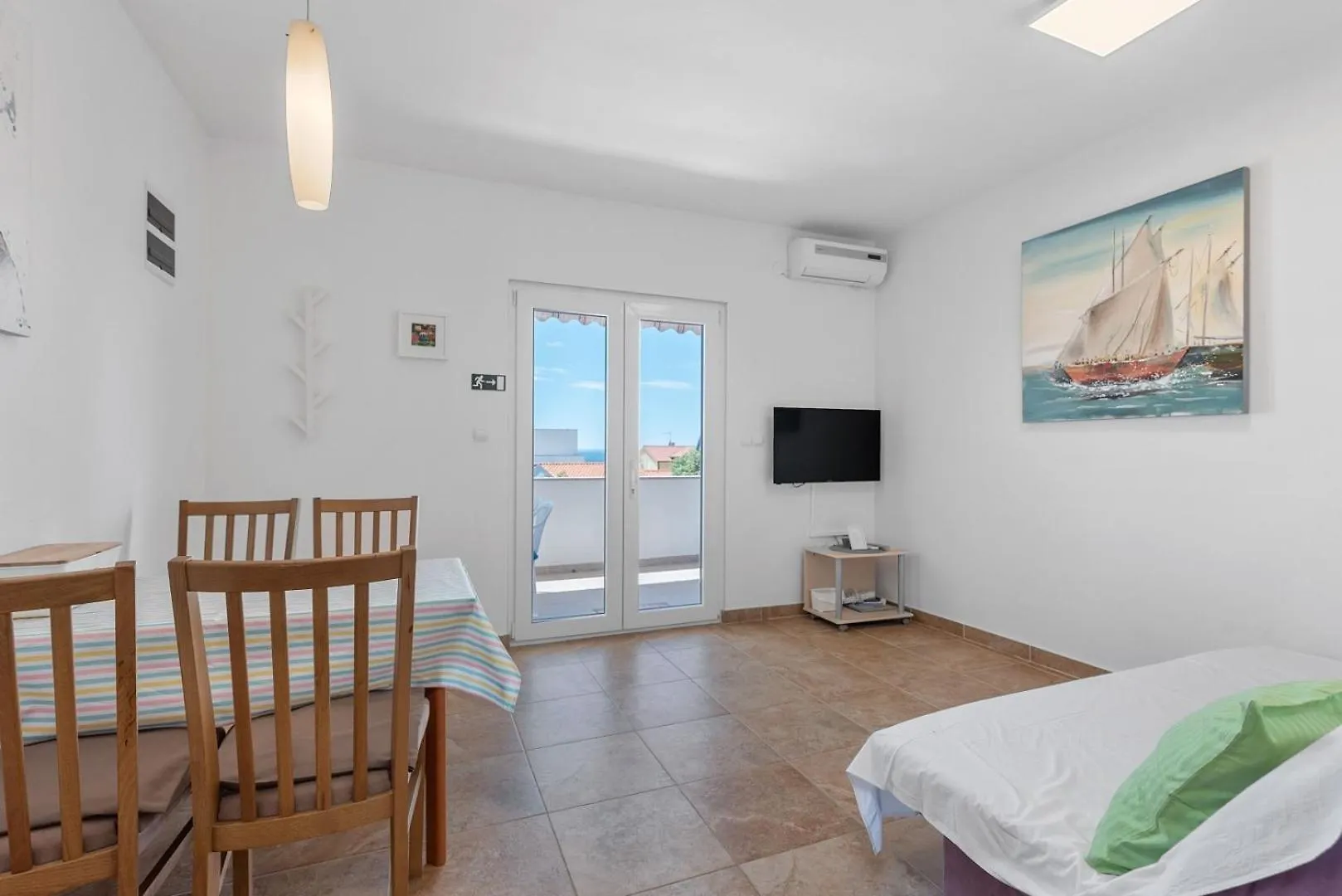 Apartments By The Sea Mandre, Pag - 6418 Kolan 0*,  Croatia