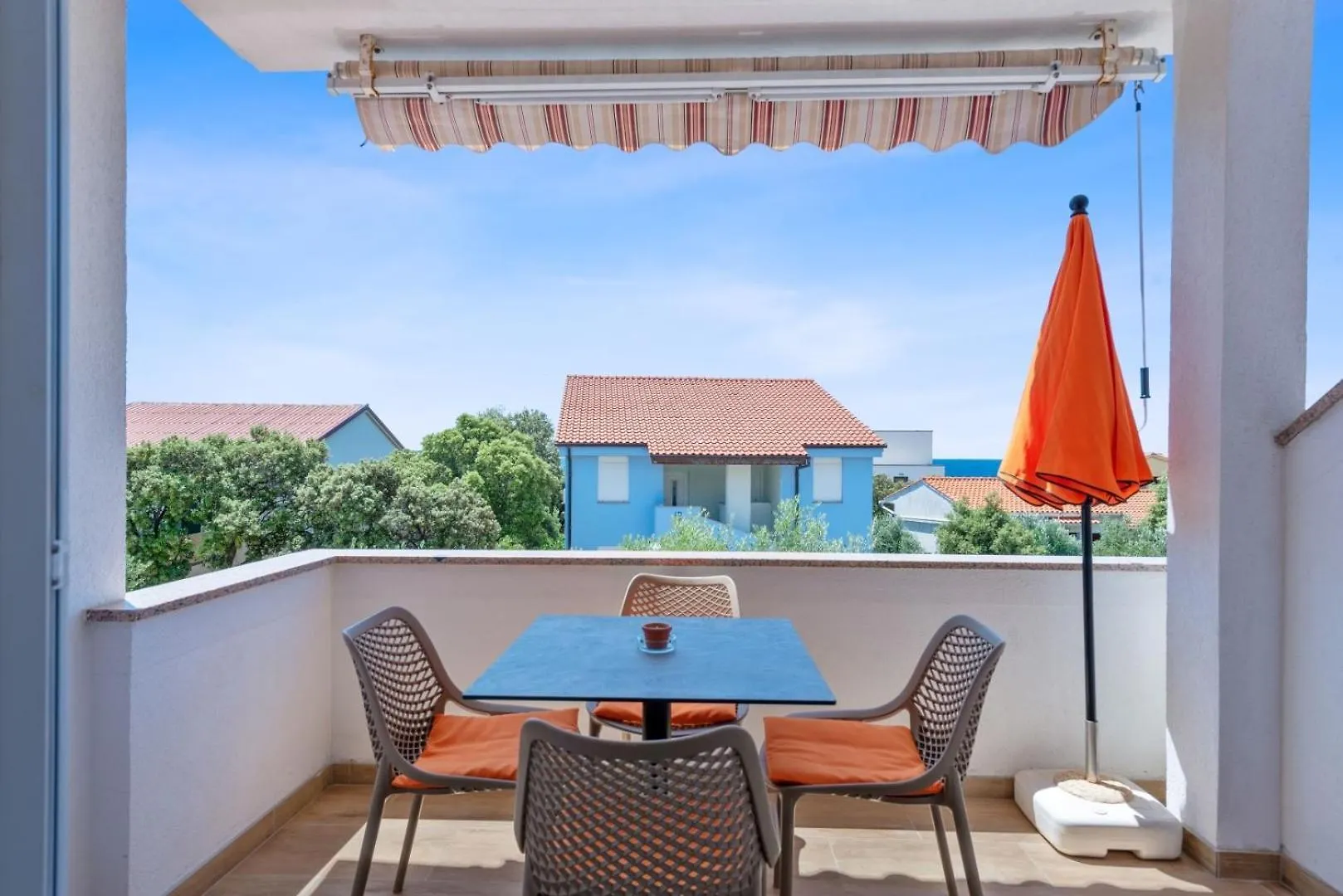 Apartments By The Sea Mandre, Pag - 6418 Kolan